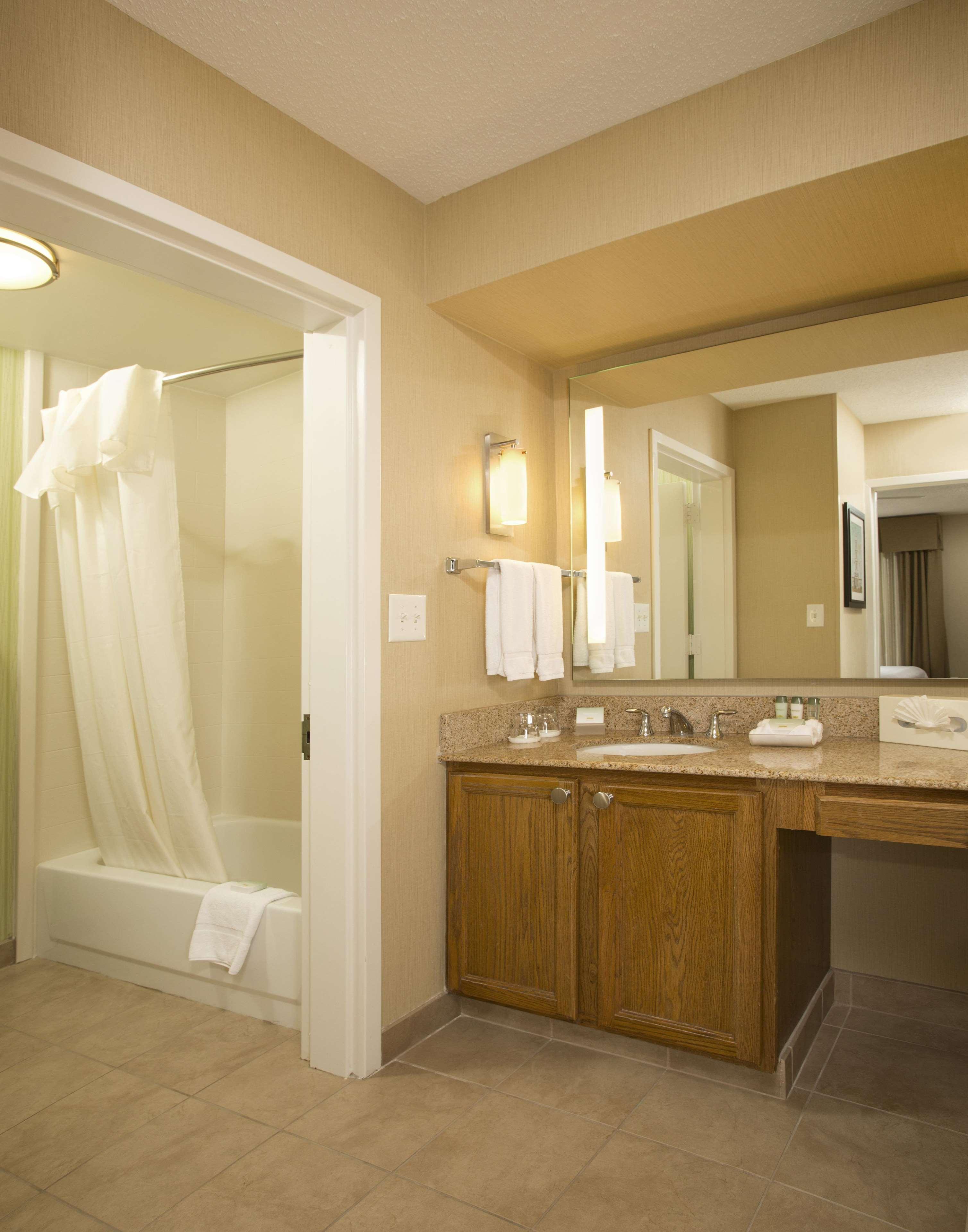 Homewood Suites By Hilton Alexandria Ngoại thất bức ảnh